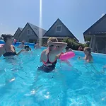 Nadmorska Oaza Nad Morzem I Jeziorem Jezierzany