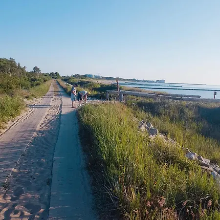 Nadmorska Oaza Nad Morzem I Jeziorem Ferienhaus