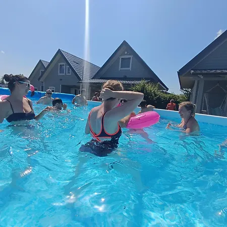 Nadmorska Oaza Nad Morzem I Jeziorem Jezierzany