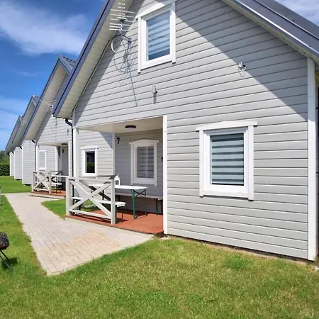 Nadmorska Oaza Nad Morzem I Jeziorem Сasa de vacaciones Jezierzany