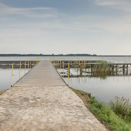 Nadmorska Oaza Nad Morzem I Jeziorem