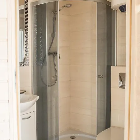 Nadmorska Oaza Nad Morzem I Jeziorem Ferienhaus Jezierzany