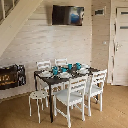 Nadmorska Oaza Nad Morzem I Jeziorem Jezierzany